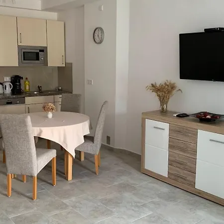 Centrum 3 Apartmán *